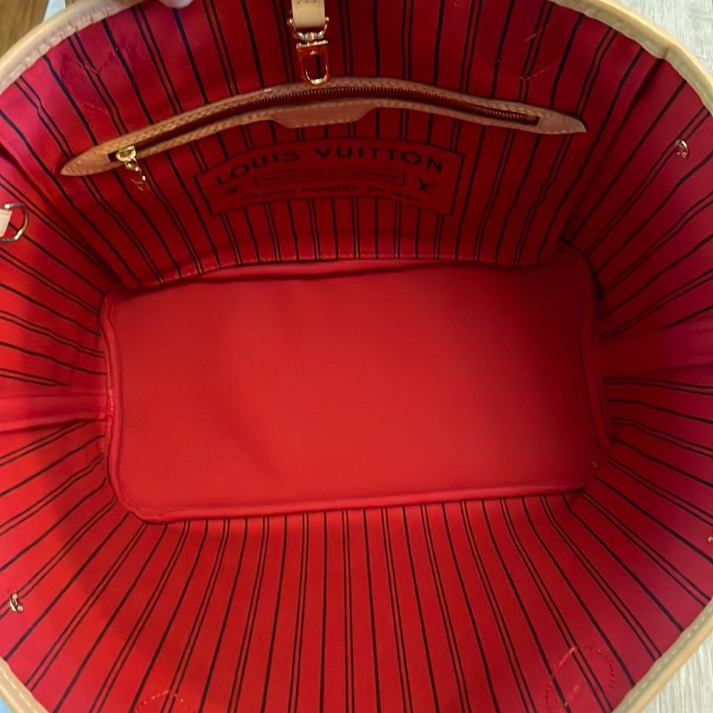 Louis Vuitton 2022 Monogram Neverfull MM 🍒Cerise Lining🍒PRISTINE🍒RFID Chipped - Picture 9 of 11